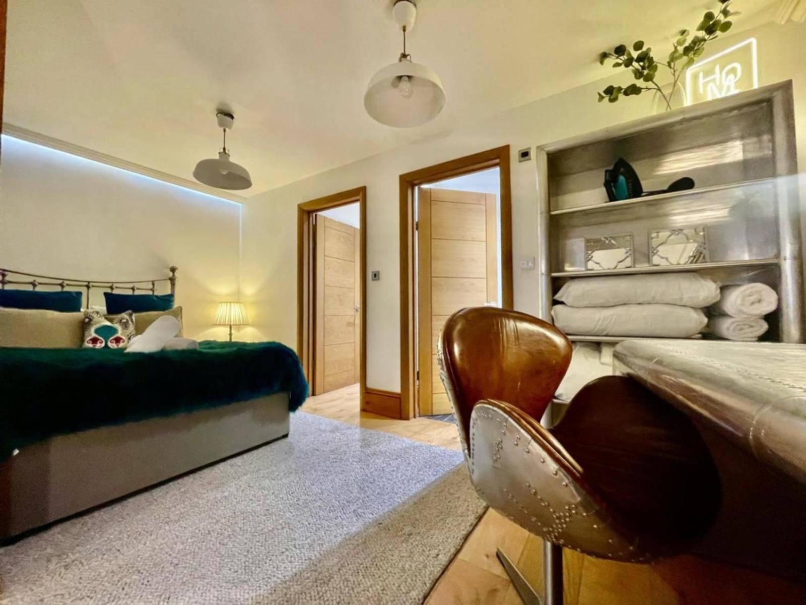 By The Beach Large Central Stylish Studio For 4 Guests برايتون المظهر الخارجي الصورة