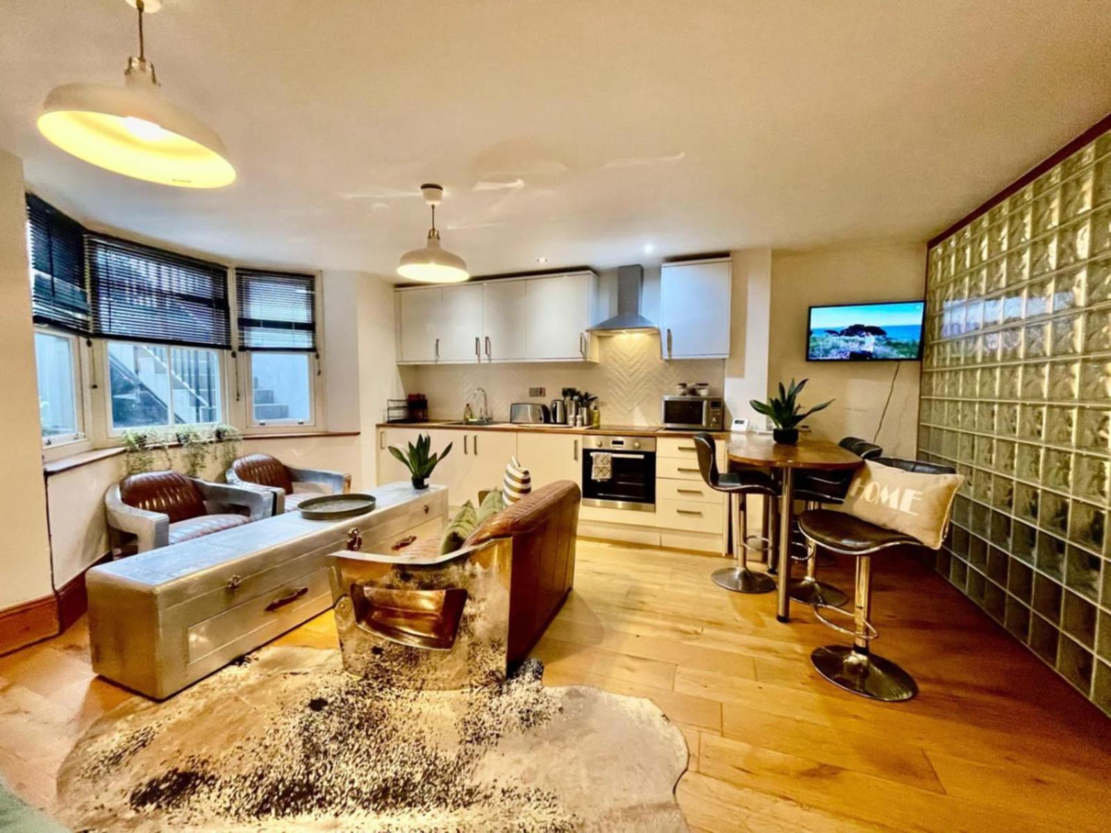 By The Beach Large Central Stylish Studio For 4 Guests برايتون المظهر الخارجي الصورة